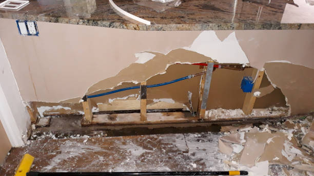 Best Water damage restoration process  in Lake Ketchum, WA
